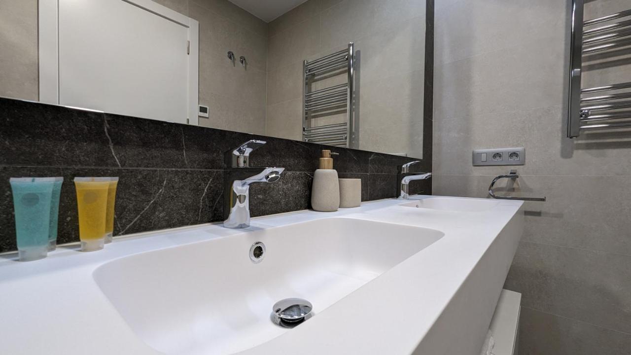 Sunset Cliffs Stylish Apartment Benidorm Bagian luar foto